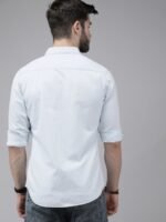 The Roadster Lifestyle Co Men White Solid Regular Fit Chambray Casual Shirt